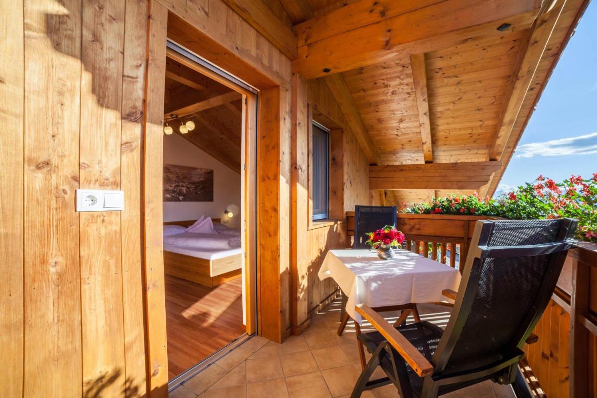 Tonigbauernhof Blumenwiese - Housity