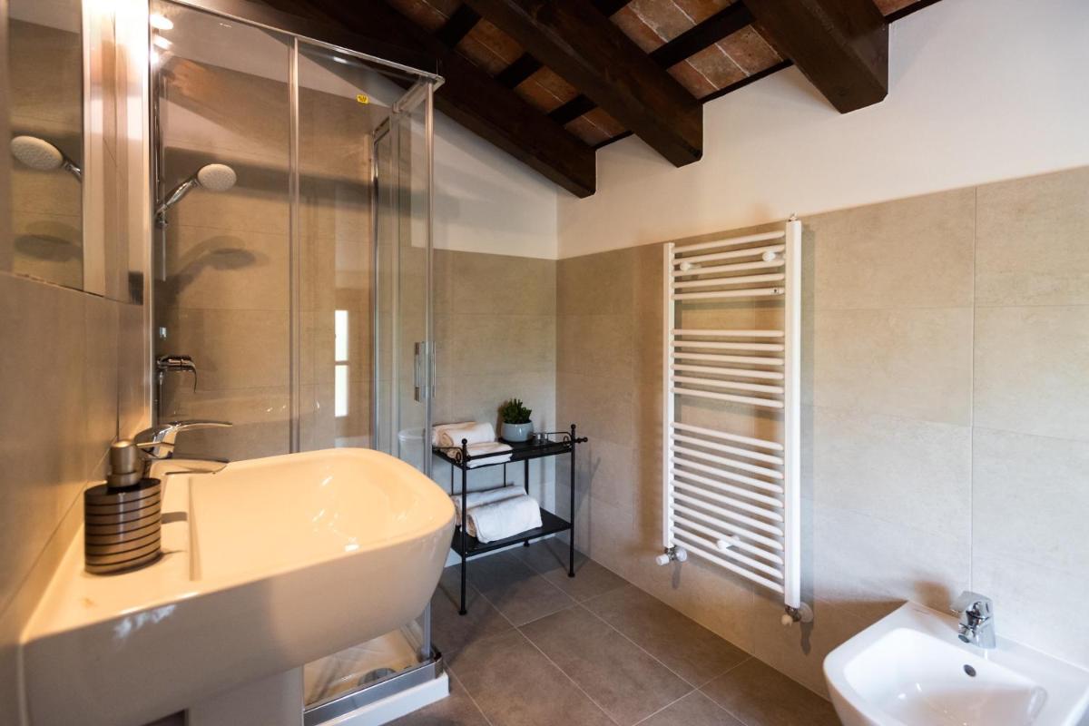 Al Pompiere - Wine and rooms - Housity