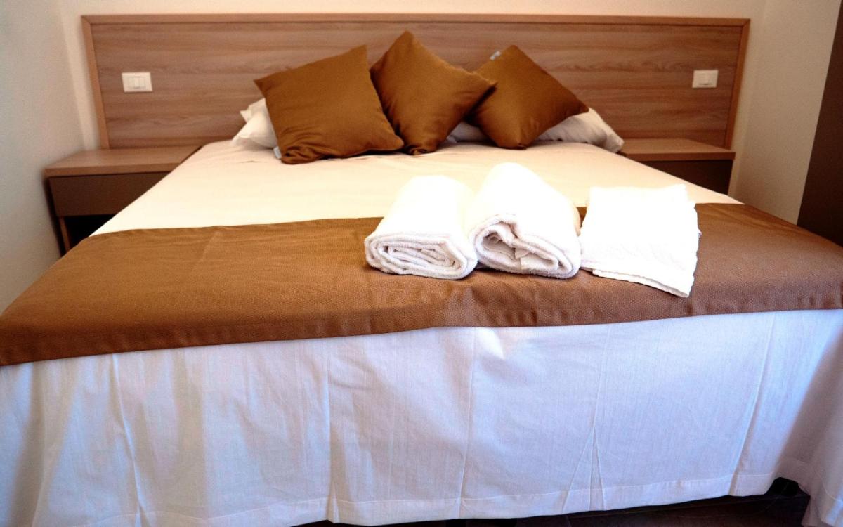 B&B A Un Passo dal Mare - Housity