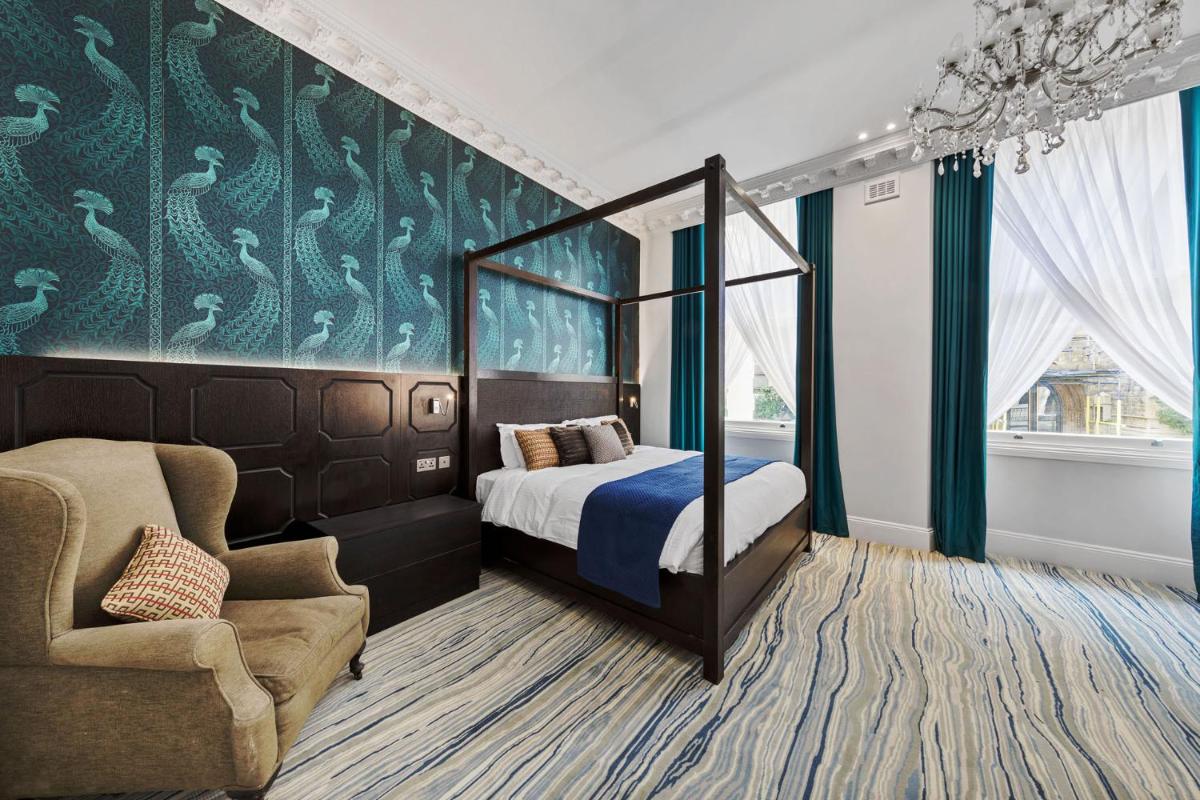 Commodore Hotel - Housity
