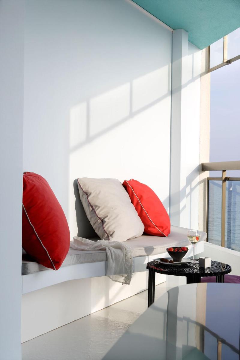Coin salon dans l'établissement Pullman Cannes Mandelieu