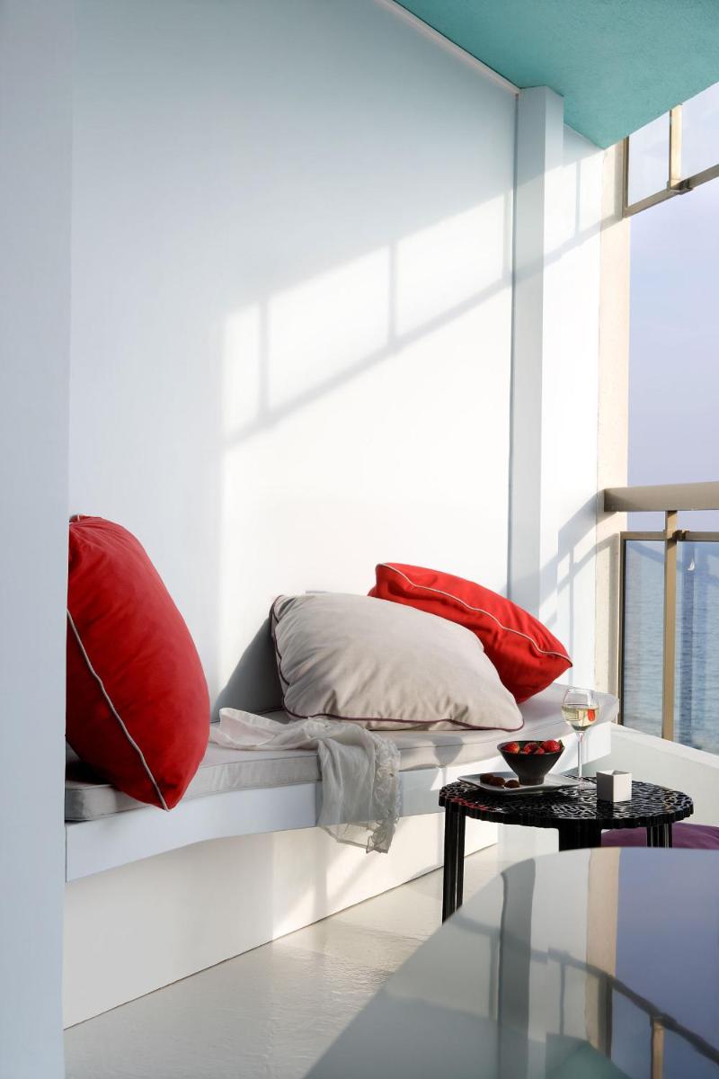 Coin salon dans l'établissement Pullman Cannes Mandelieu
