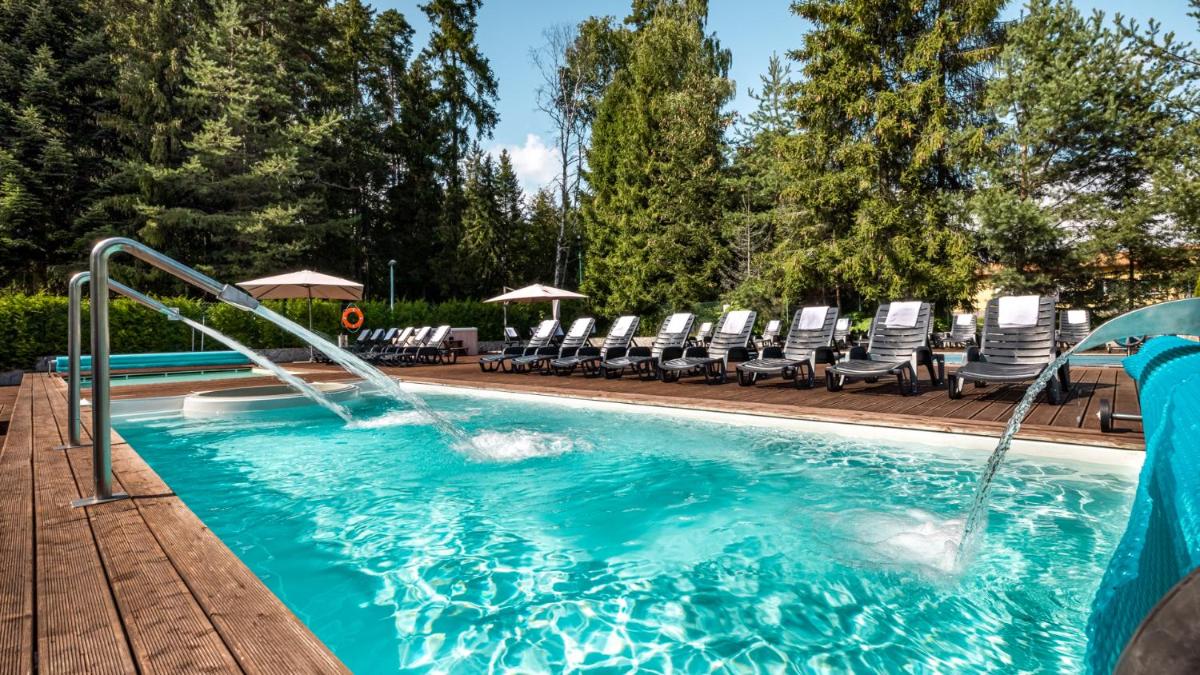 Family Resort Lučivná - Housity