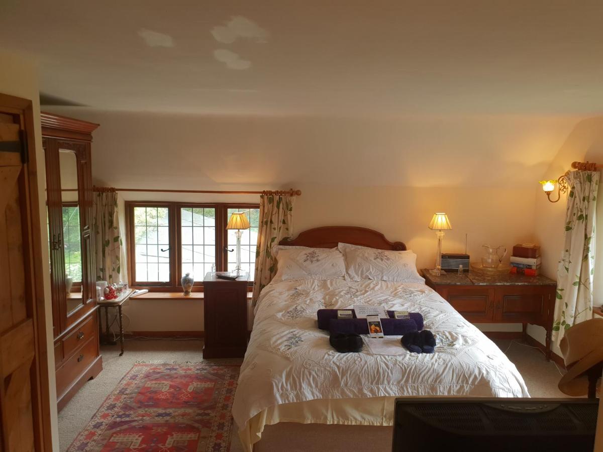 Ford House - Housity