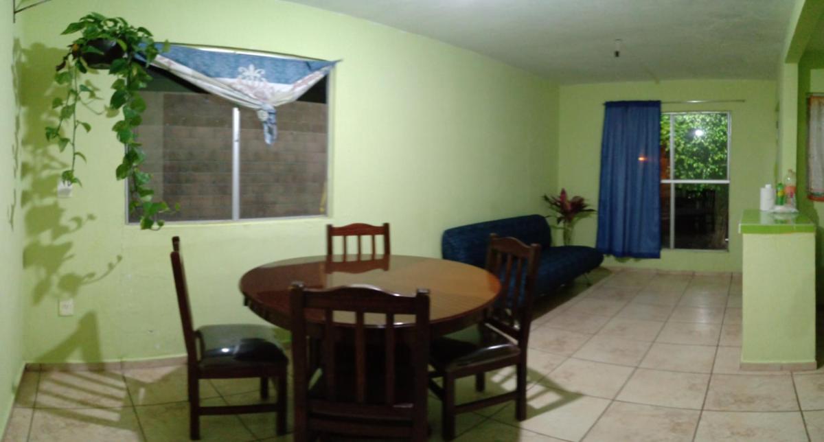 Casa en Temixco Morelos, alberca privada y asador. - Housity