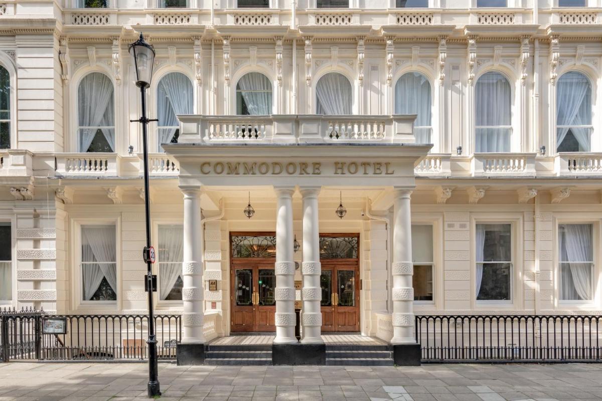 Commodore Hotel - Housity