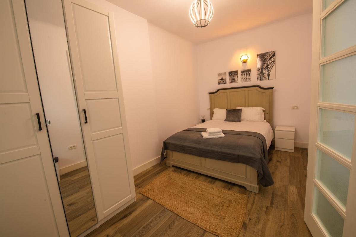 Old Town Suites Brașov - Housity