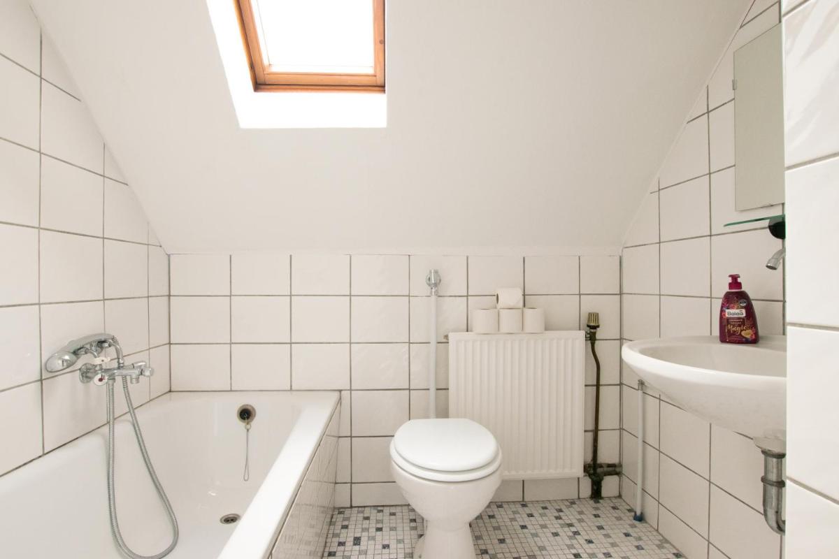 Tolstov Apartments - 1 , 2 and 3 Room Monteur Apartments - Hizvo