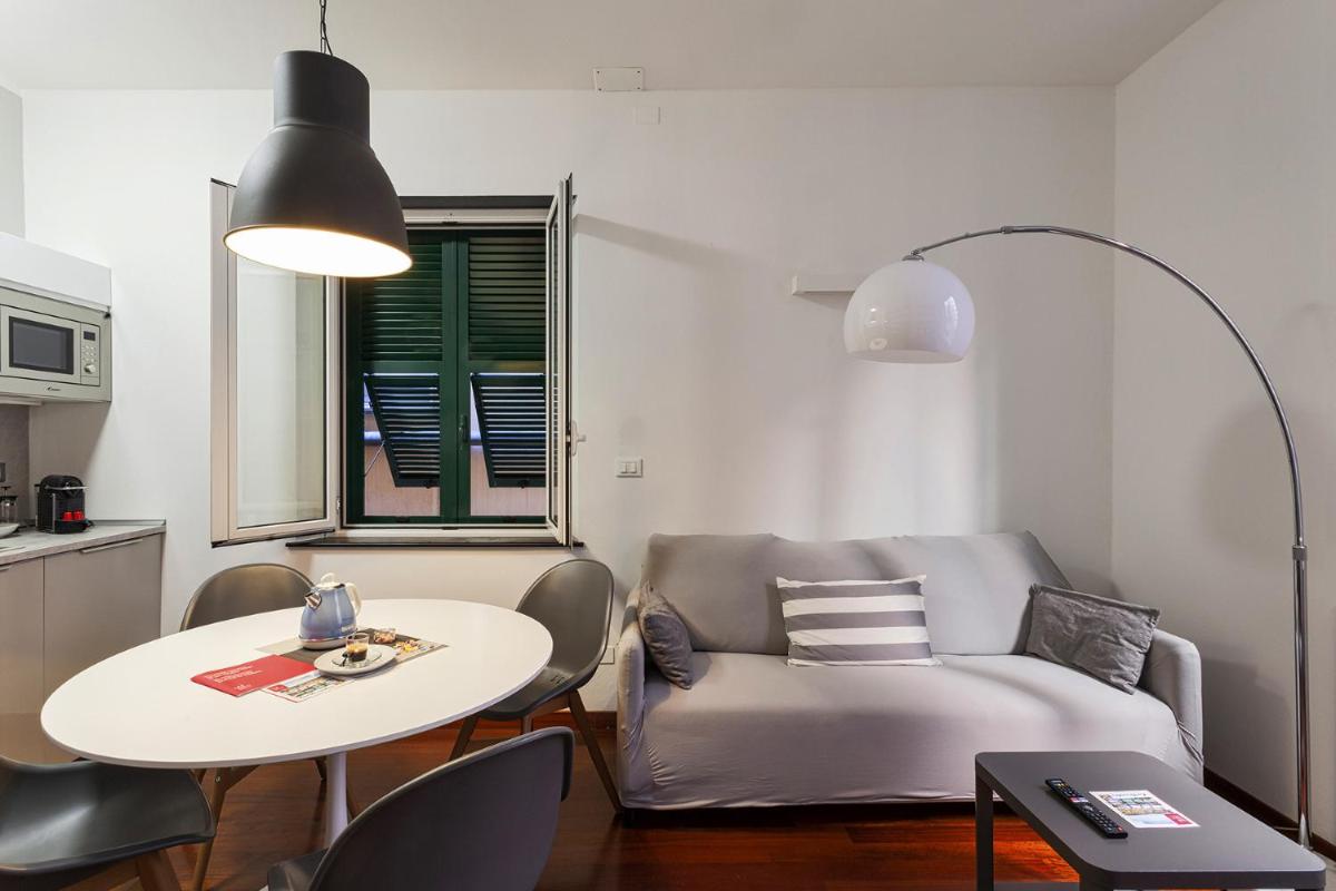 Dock 4 - Appartamento Libeccio by Wonderful Italy - Housity