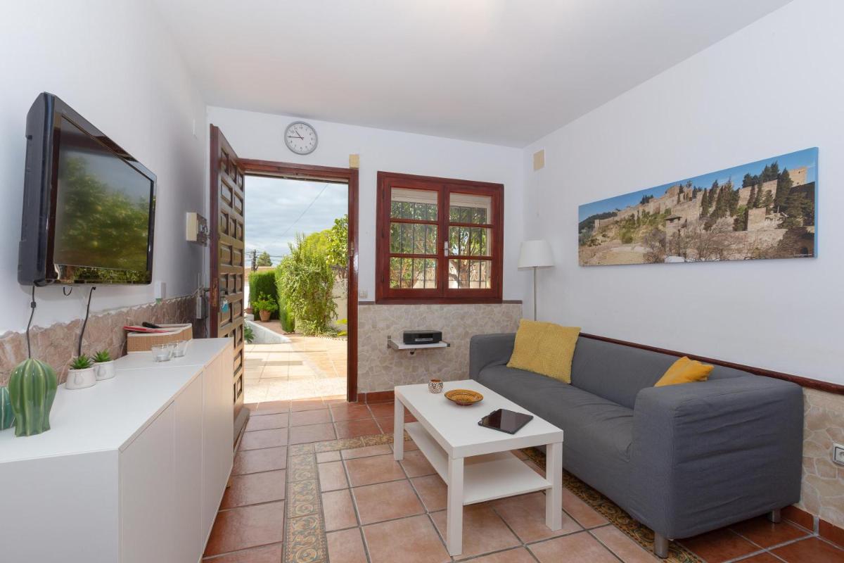 La Casa Chica - Housity