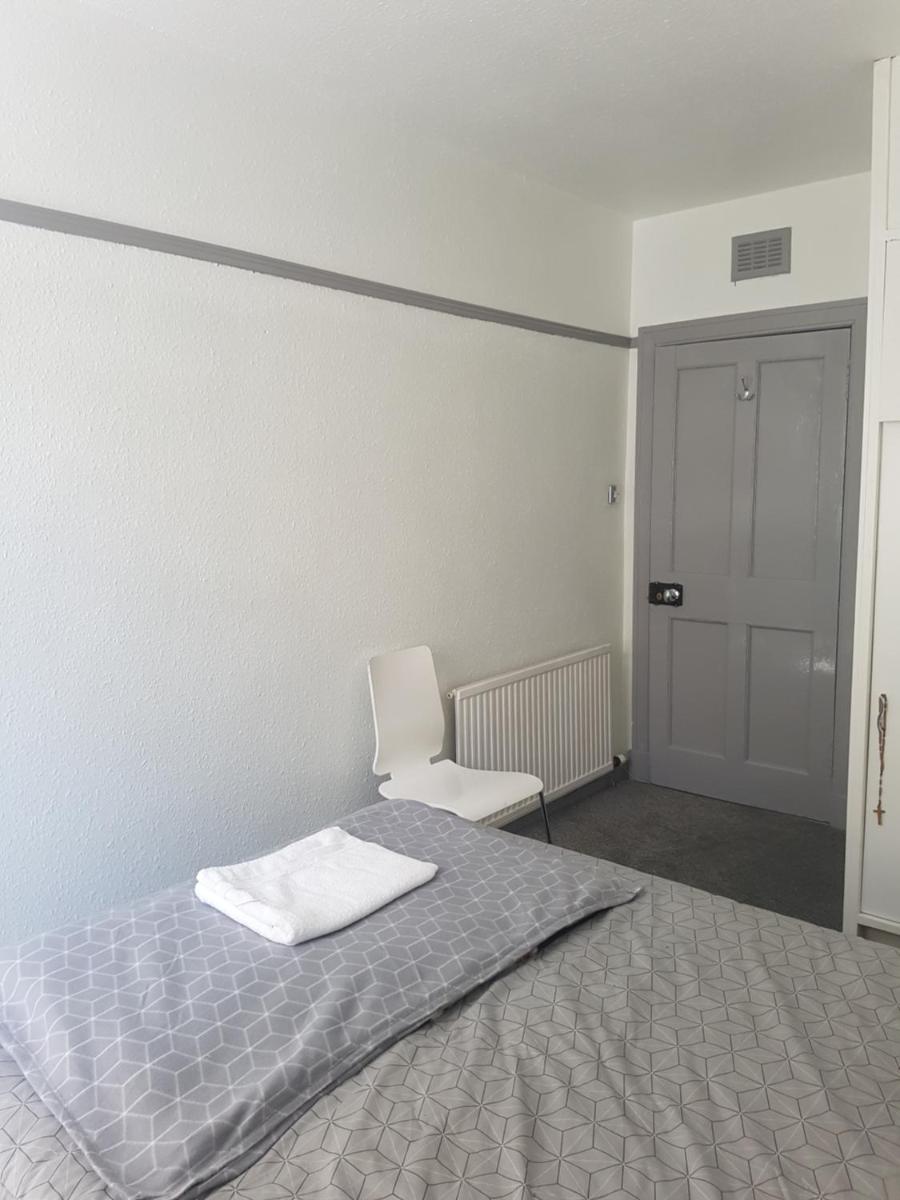 Cosy Room in Galashiels - Housity