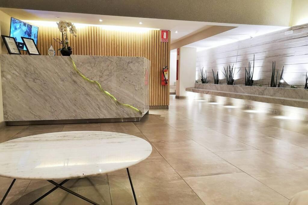 Espacio Luxury Apartments - Calle Cantuarias - Housity