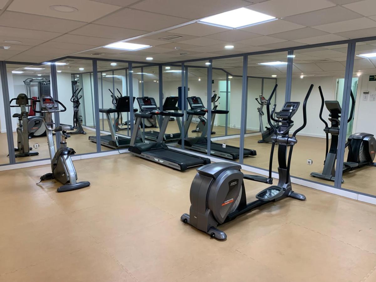 Gimnasio o instalaciones de fitness de Aparthotel Monarque Sultán