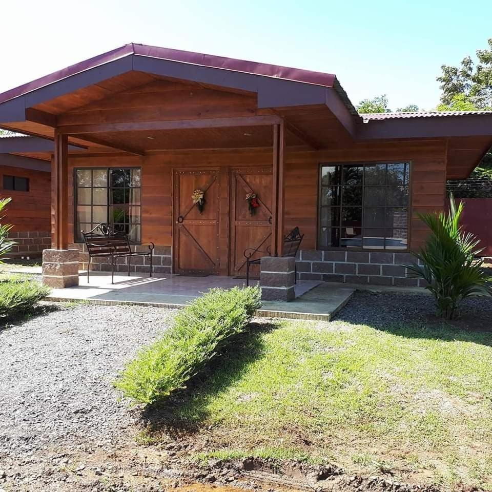 Cabañas San Isidro - Housity