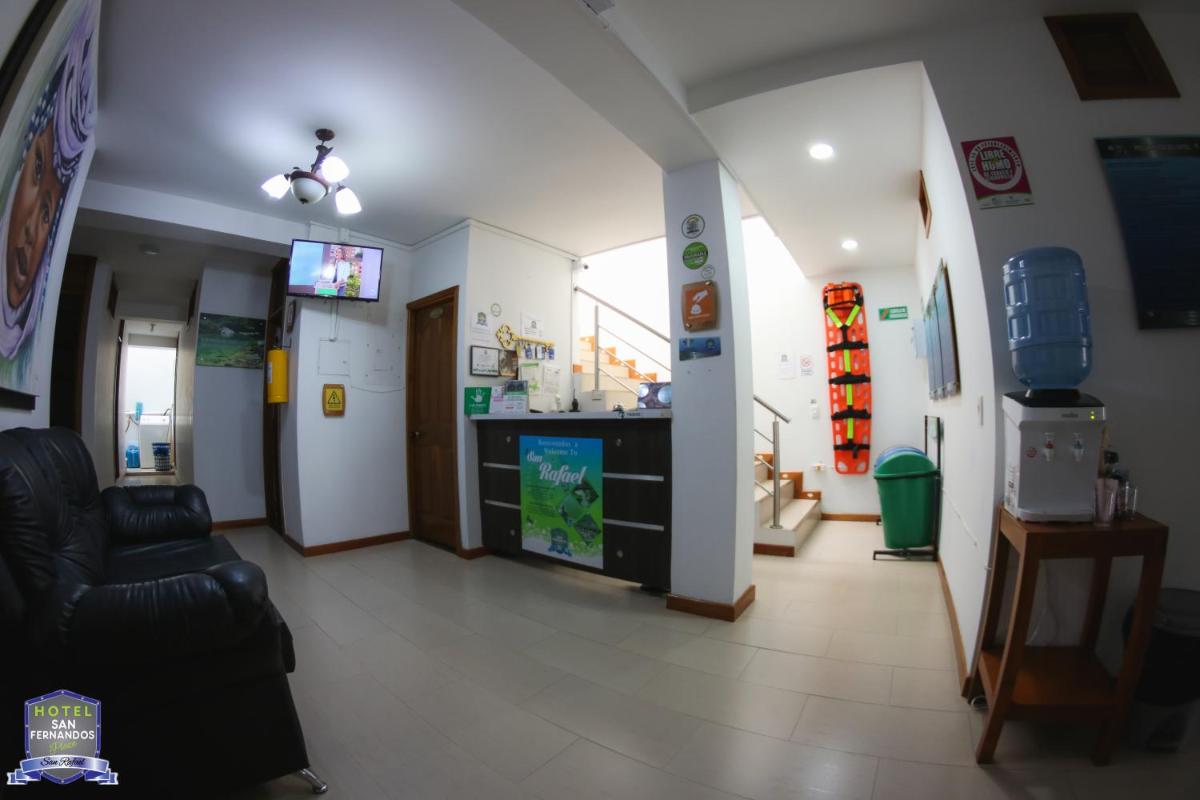 Hotel San Fernandos Plaza - Housity