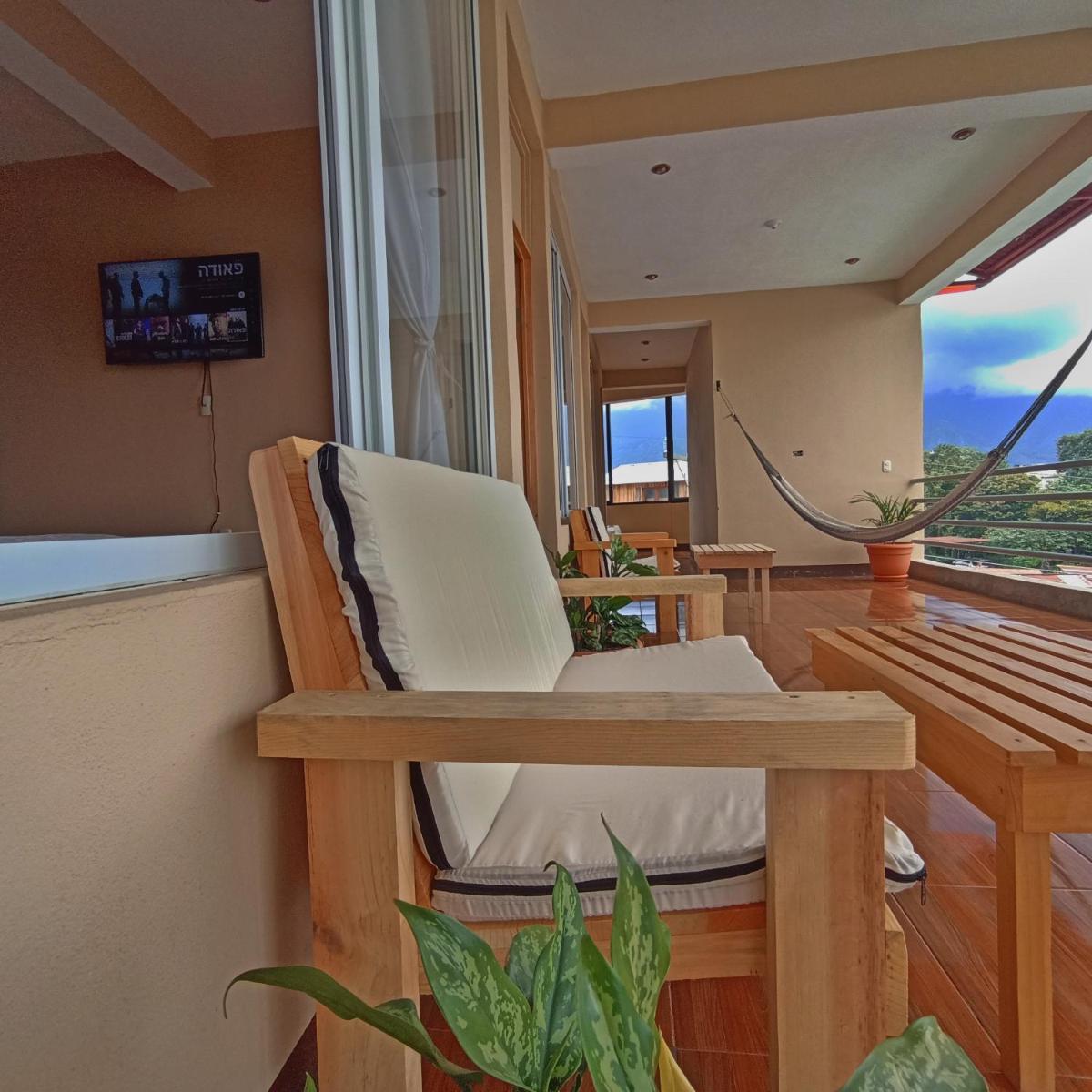 Suitetrails - Millennium Apartment