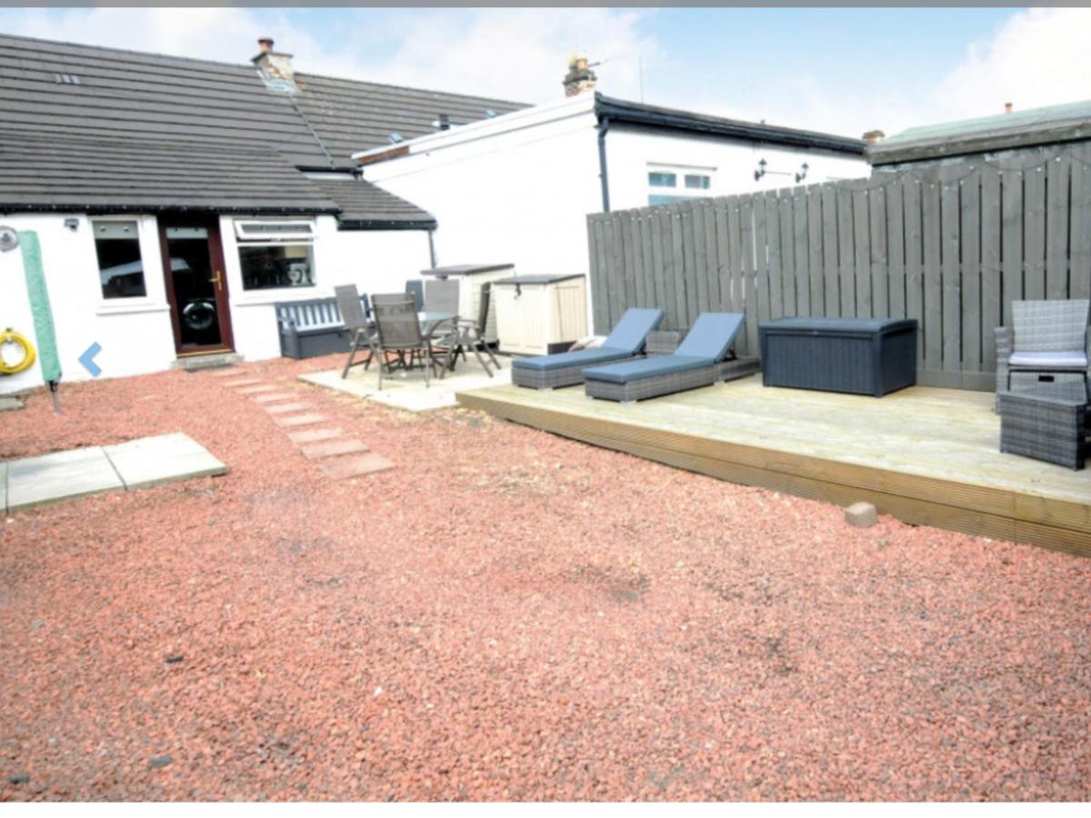 Cheerful One bedroom cottage with parking space. - Housity