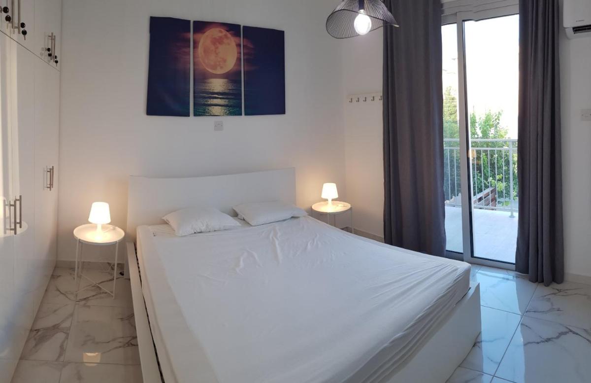 EROS Maisonette in Latchi area just 700 meters or one-minute drive from Polis Municipal Beach - Housity