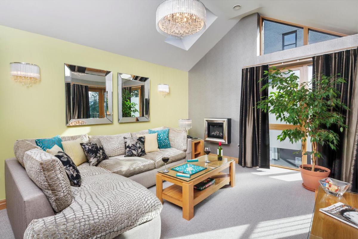 Cedar Manor - Housity