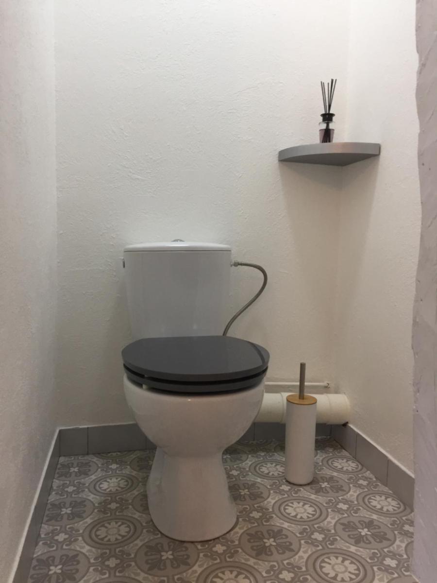 QUAI 65 , 3 pièces sur le port, à 250 m de la rue piétonne et de la mer - Housity