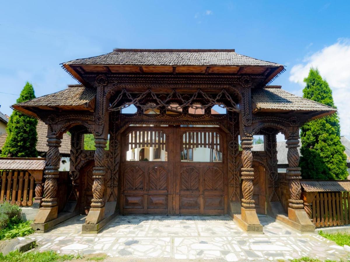 Pensiunea Denisa - Housity