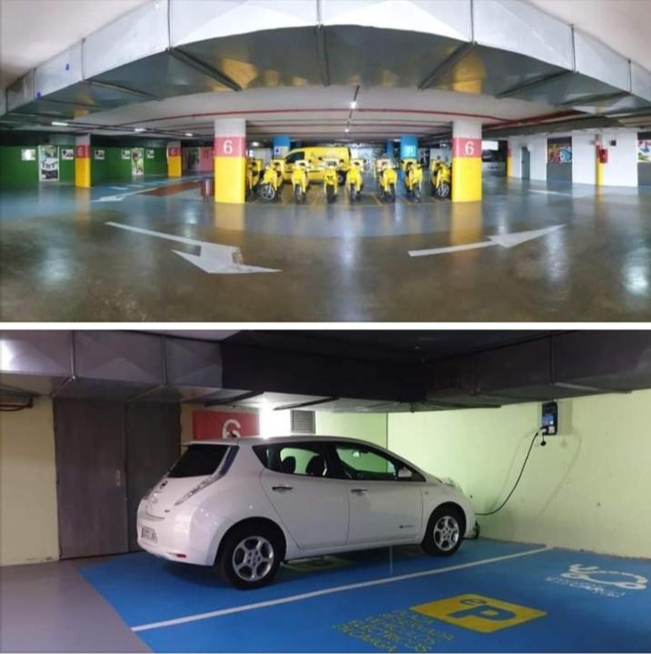 Room Plaza & Parking - Housity