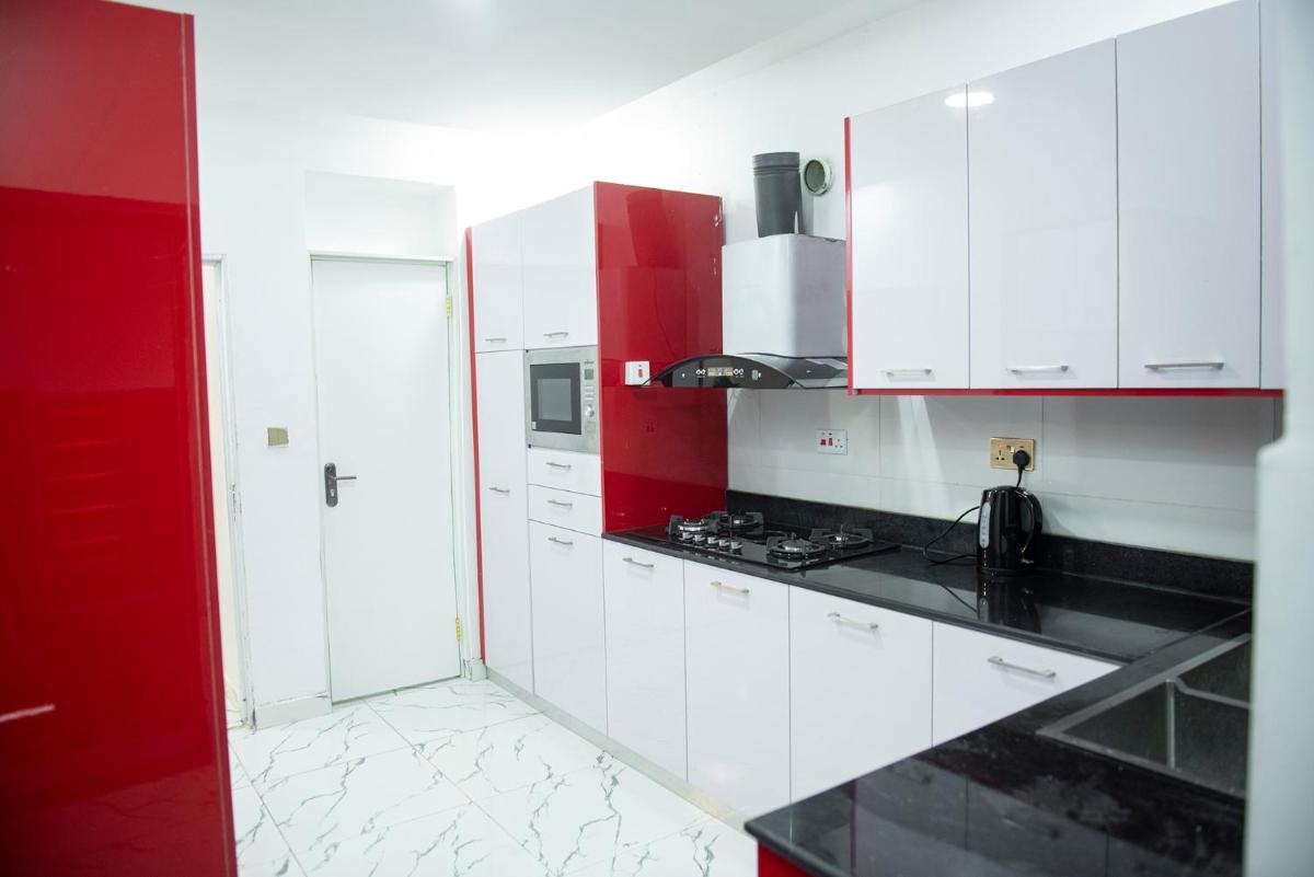 Suitetrails - Cc & Cg Homes Furnished 3 bedroom Semi-Detached Duplex, House