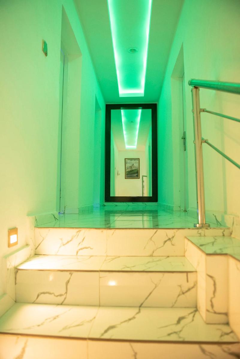 Suitetrails - Cc & Cg Homes Furnished 3 bedroom Semi-Detached Duplex, House