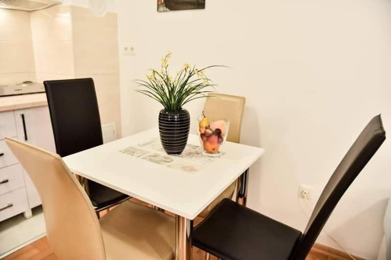 Apartman Garden - Housity