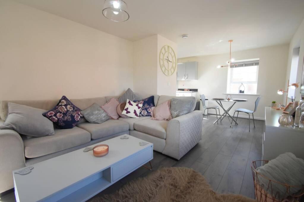 The Coach House - Housity