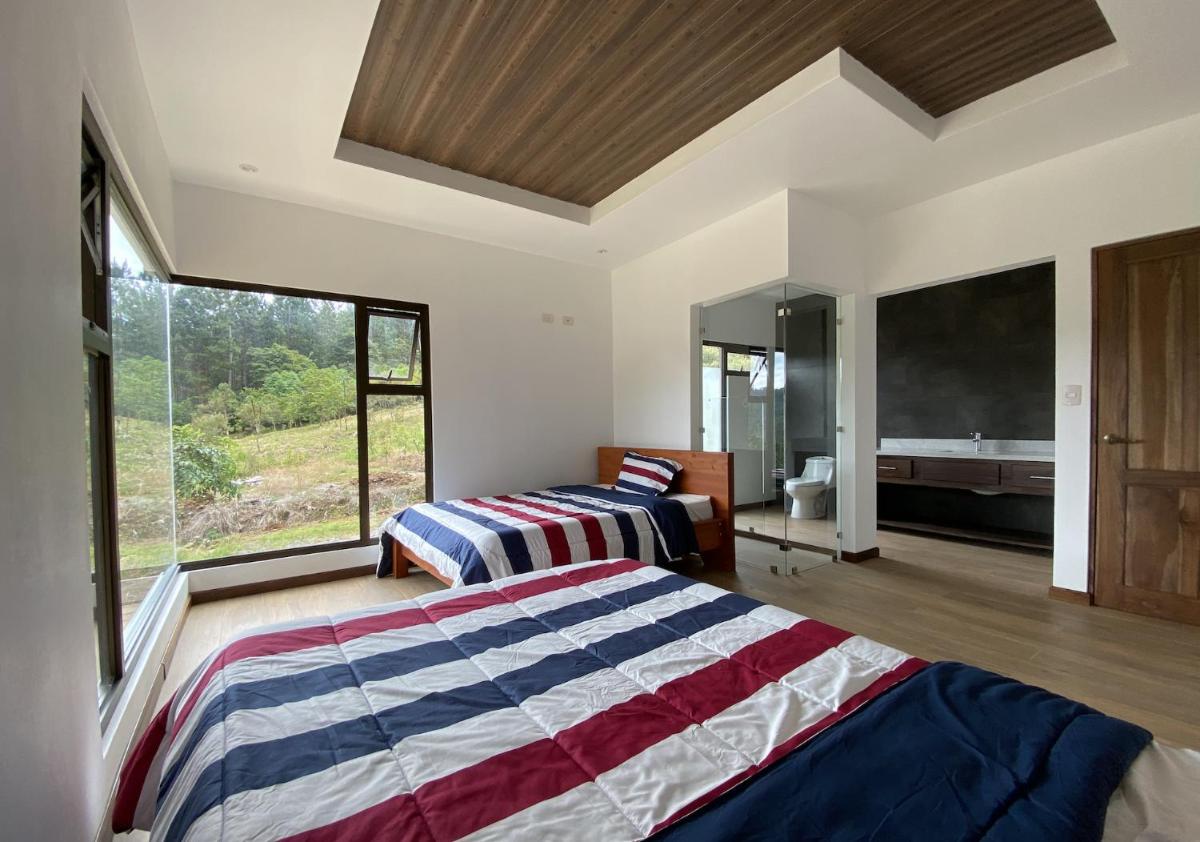 Arte de Plumas birding lodge - Housity