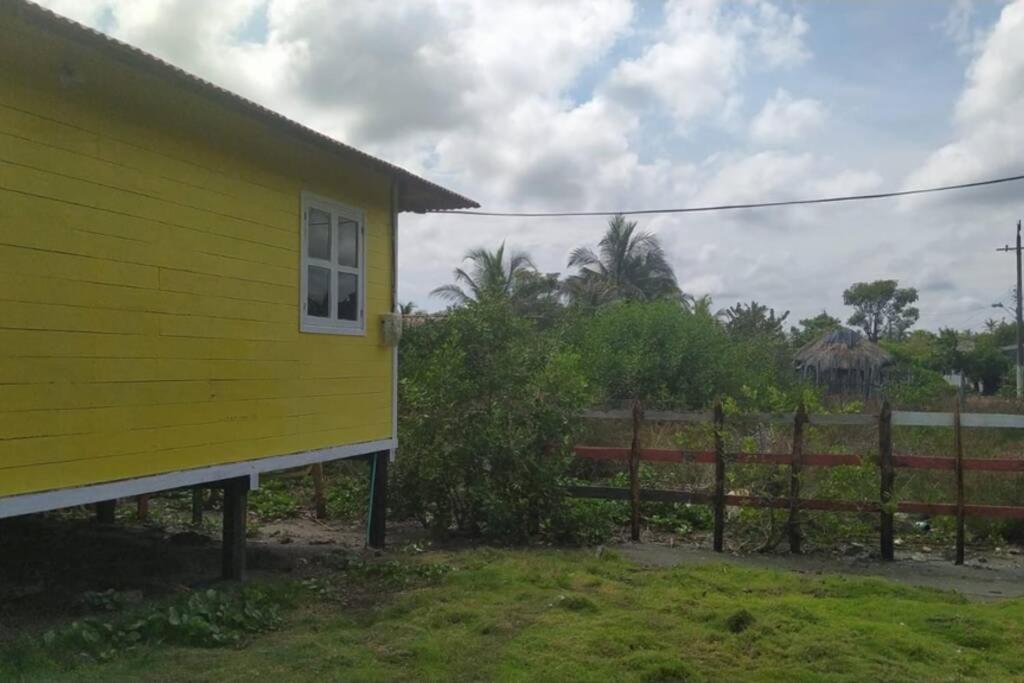 La Casa Amarilla (Sobre las playas del mar Caribe) - Housity
