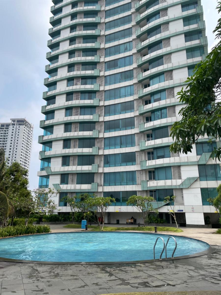 Suitetrails - Apartemen Nyaman dan Strategis! Grand Kamala Lagoon Barclay Tower