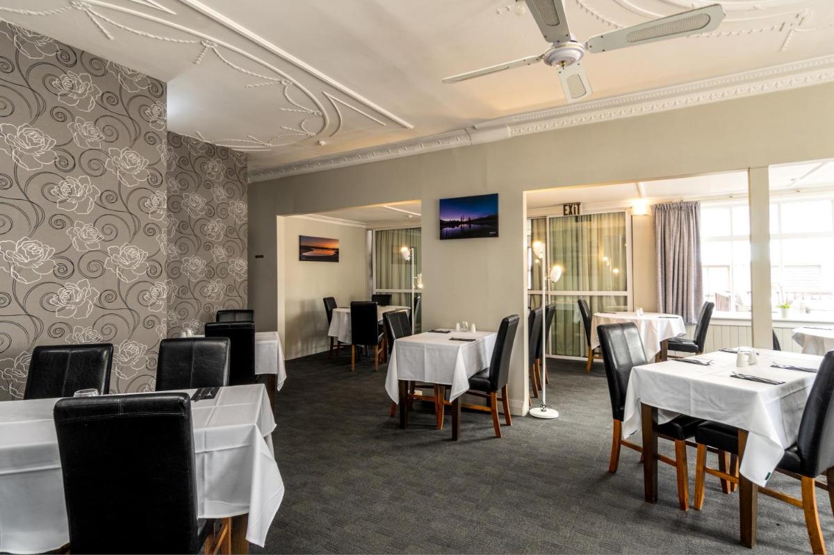 Centennial Court Hotel - Hizvo