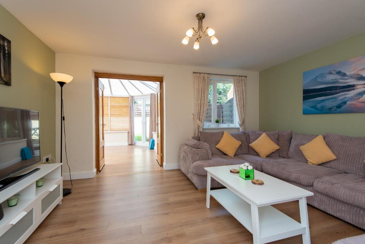 Lawson Road - Housity