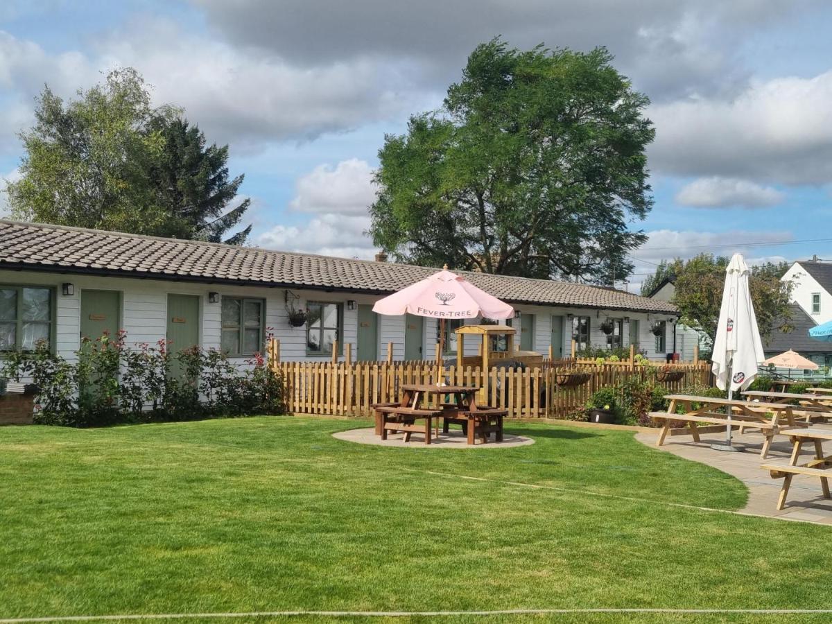 Aspen, Country Chalet located In Pegsdon - Housity