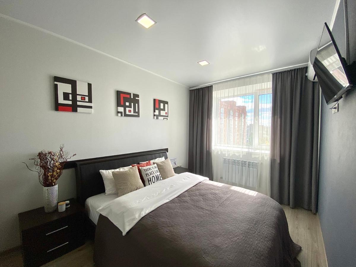 Suitetrails - BRW apartaments on Kotsyubinsky Avenue