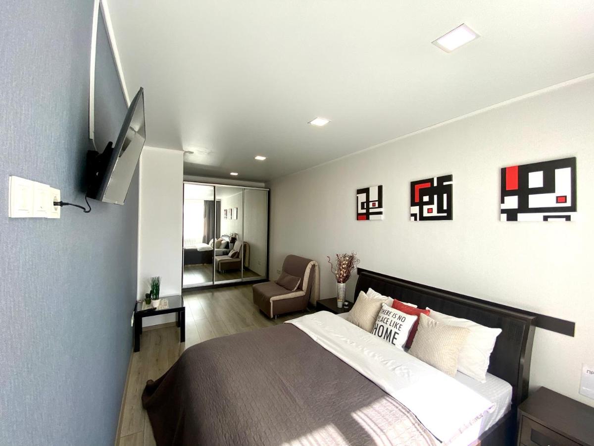 Suitetrails - BRW apartaments on Kotsyubinsky Avenue