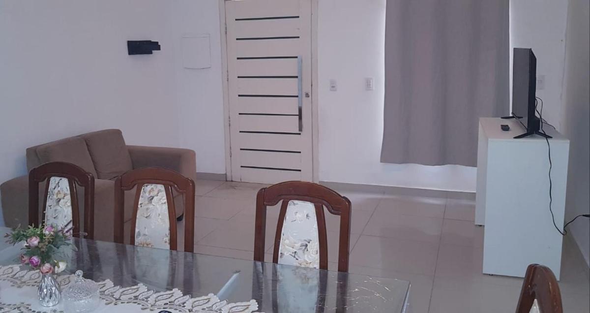 Sobrado 2 amplo e confortável em condomínio - Housity