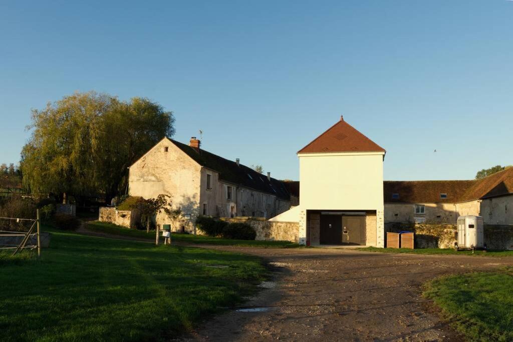 Superbe gîte Hammam perché dans le pigeonnier de Jean de la Fontaine - Housity