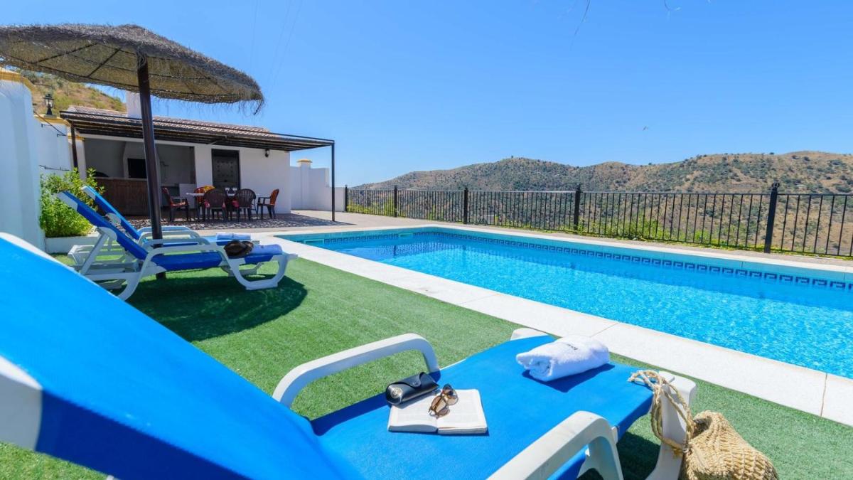 Villa Jazmin Vinuela by Ruralidays - Housity
