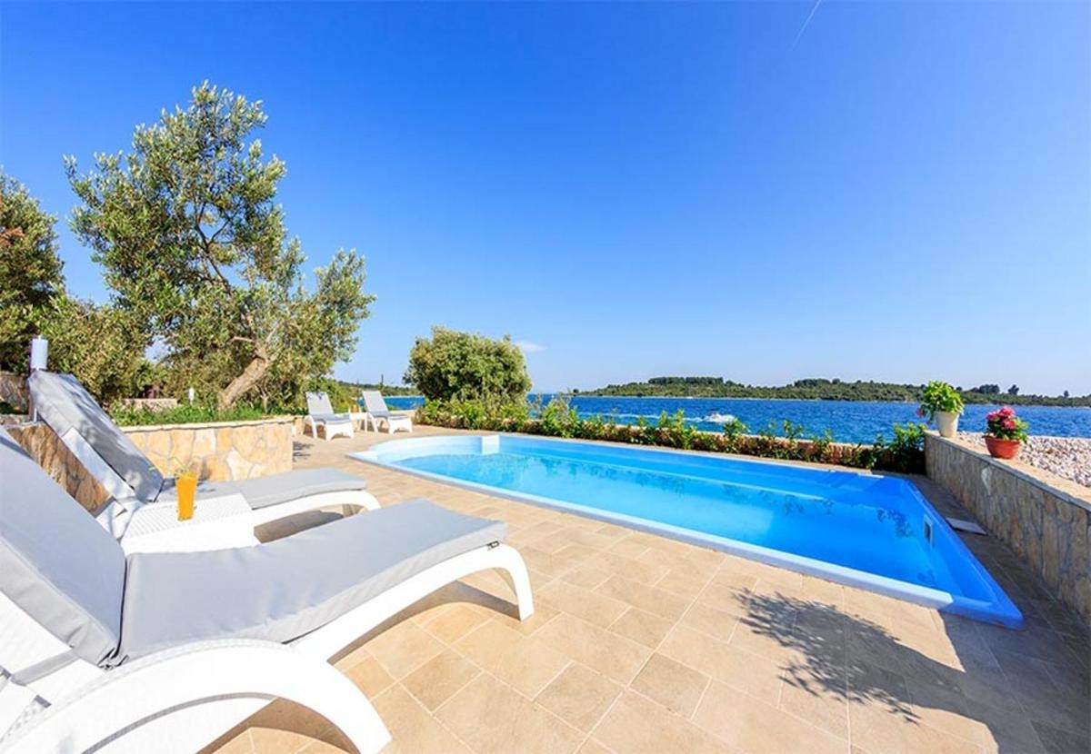 Villa ReCa - Housity