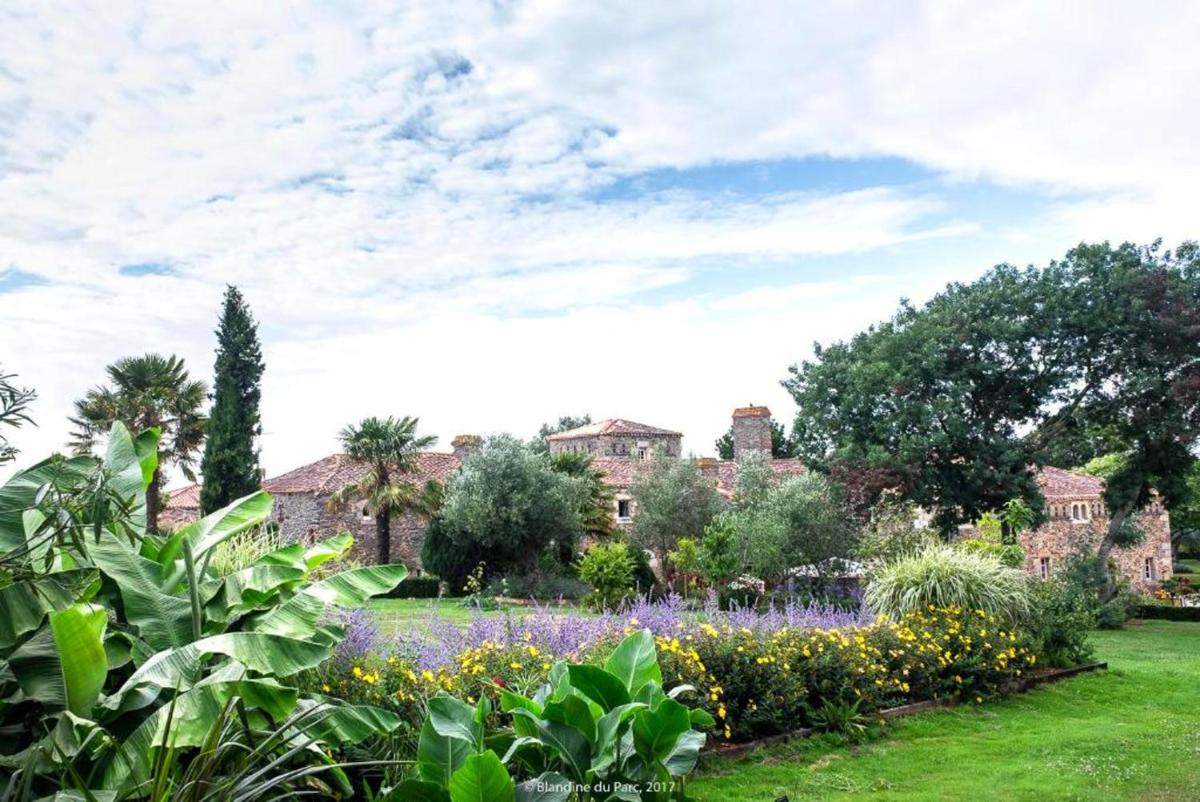 Maison charmante a Landevieille avec jardin clos - Housity