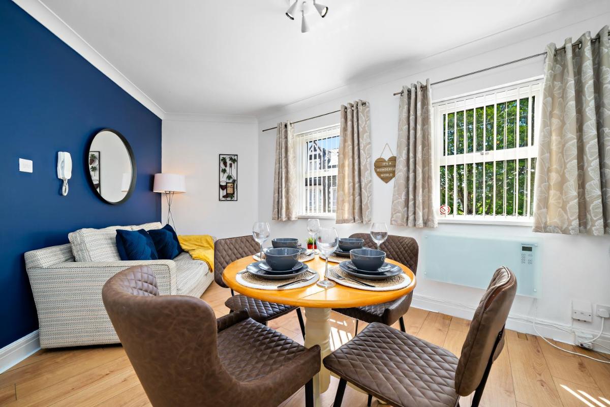 Stay In Cardiff Canton St John's Court Apartment - Housity