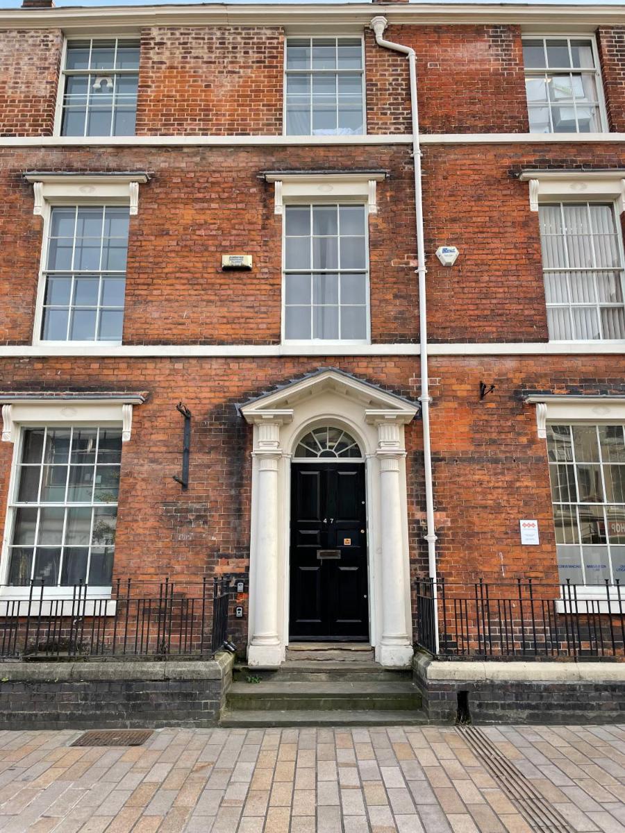 Queen Street Apartments - Housity