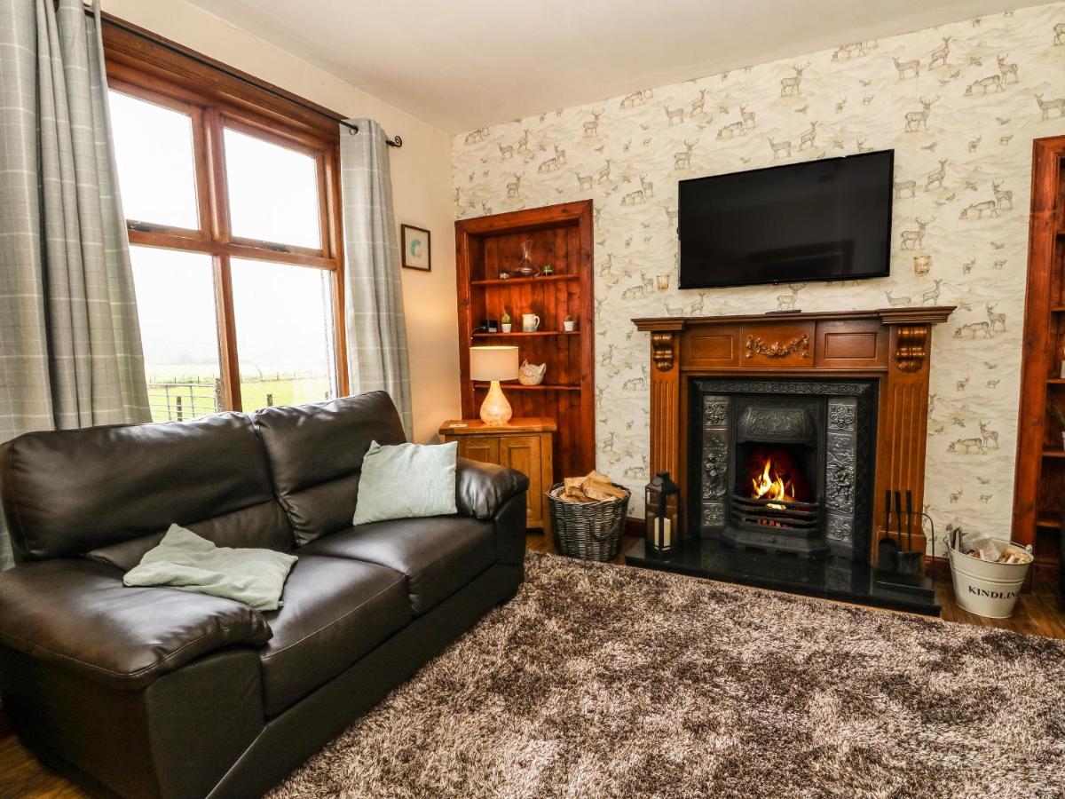 Ailsa Cottage - Housity