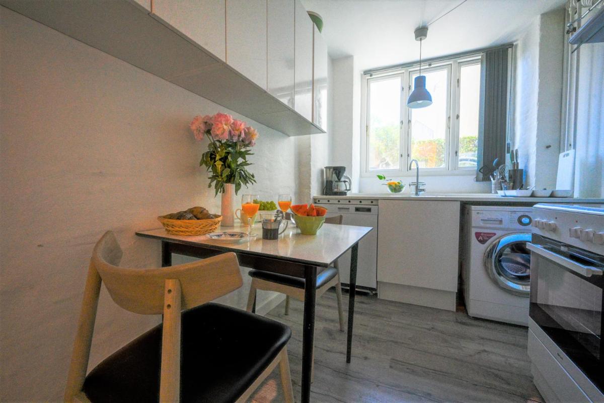 Sanders Lake - Pleasant Two-Bedroom Apartment in Downtown Copenhagen - Housity
