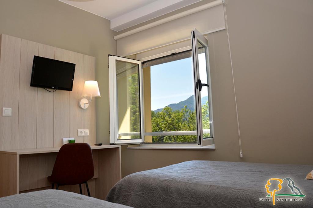 Hotel Rural Valle San Emiliano - Housity