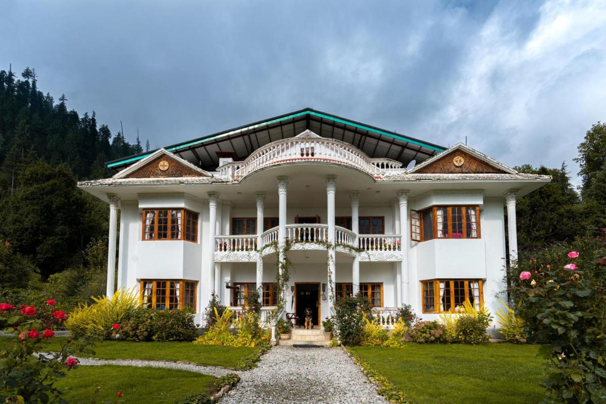 StayVista at The Lama House with huge lawn and valley view - Housity
