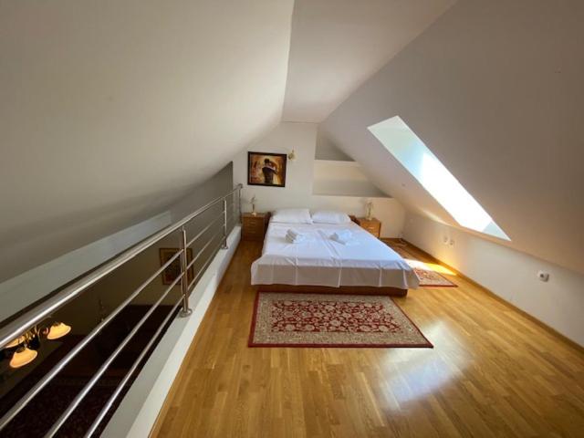 VILA GOLF 32 - Housity
